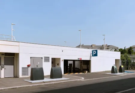 B&B Hotel Paris Créteil Отели рядом с достопримечательностью «Парк Дюпейру»