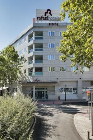 Rafaelhoteles Atocha Отели рядом с достопримечательностью «KeepCoding»