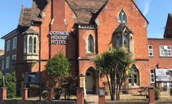 The Corner House Hotel