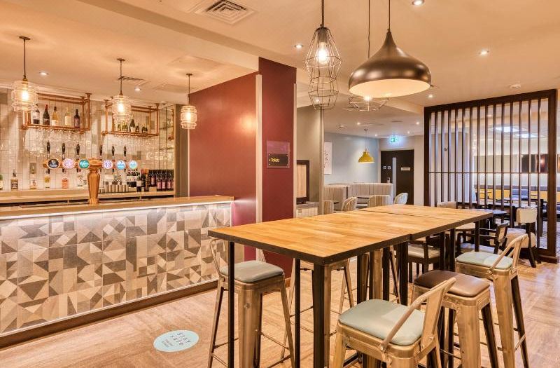 Premier Inn Dublin City Centre (Temple Bar) photo 2
