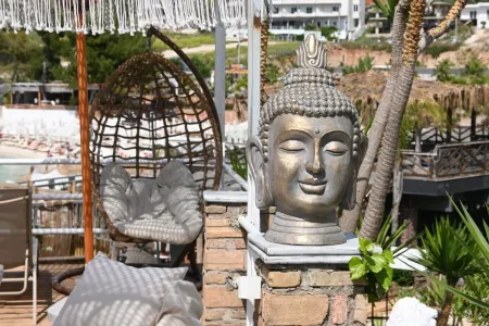 Emar Beachfront Hotel Ksamil