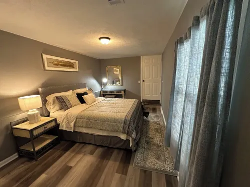 corporate comfort suits Hotels in Randolph County