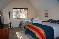 Secluded Cabin at Shaver Lake – Quiet, Private & Family Friendly Hotels in Shaver Lake