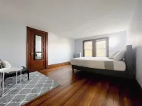Cozy 2-bedroom apartment in charming Dedham - Legacy Mall with WiFi Hotels in Dedham
