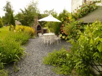 Beautiful and Authentic Cottage - Pet friendly