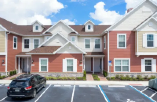 Gorgeous 4 Bedroom Family Friendly Close to Disney 7573