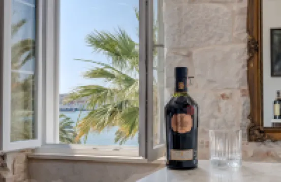 Grand Promenade Suite - Tale of the Sea