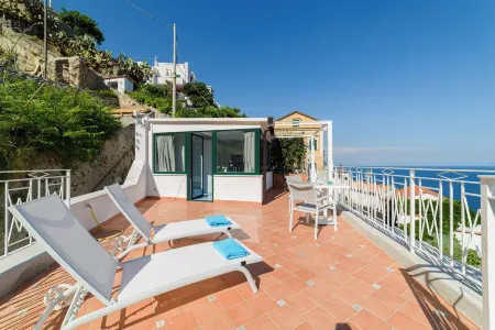 Eden Sul Mare Отели рядом с достопримечательностью «Собор Св. Андрея»