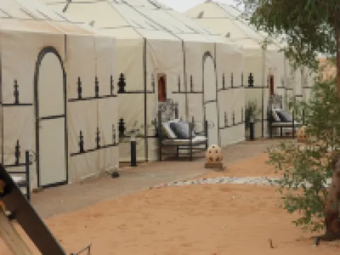 Luxury  Saf Saf Camp Hotels in Hassilabied
