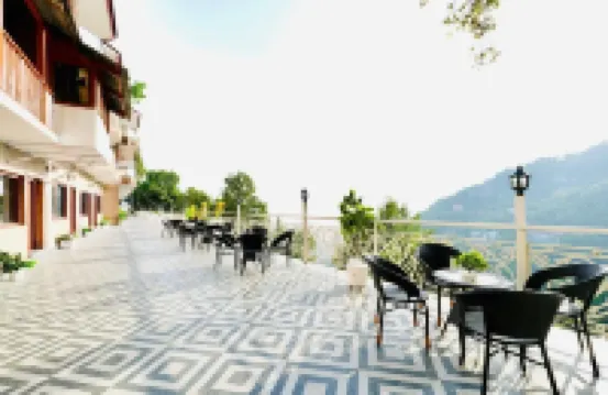 Pax Hotel Spring Solance 200 Mtr from Gandhi Chowk Khajjiyar Road