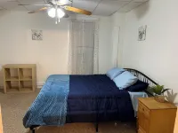 Charming 3-bedroom townhome with WiFi, in central location in Potsdam Village