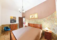 Single villa with wonderful private pool and great outdoor area