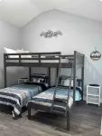 Charming 2-bedroom 2 full bathroom house in Balch Springs with AC, WiFi