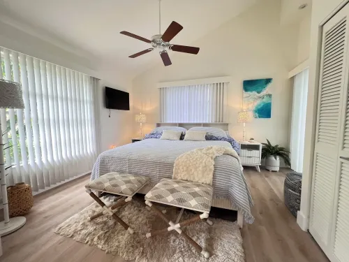 Antigua Cay Retreat is a stylish home with pool on deep water canal in Bokeelia Hotels in Bokeelia