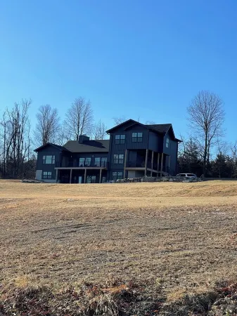 Stunning 10-Acre Luxury Retreat Breathtaking Views – 4Br, 4BA Near NYC & Warwick