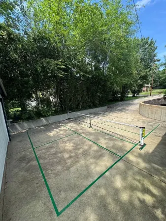 Spacious 5-bedroom house in delightful Greenville 10 minutes from downtown