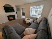 Cozy North Keizer Retreat Hotels in Keizer