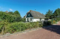 Duynopgangh 16 Villa for 8-Guests Behind Dunes - Boutique