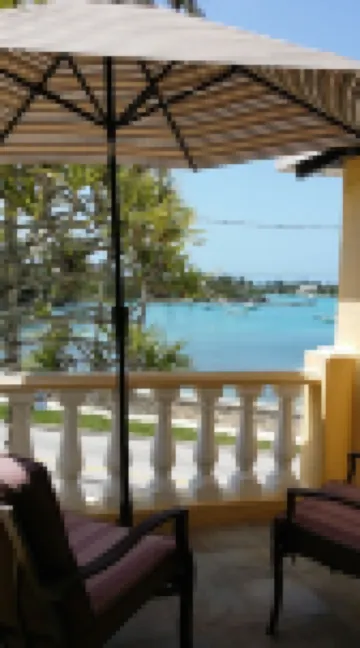 Private and Dreamy.....Balcony, Wine, Sunset,  Upstairs with its own entrance! Hotels in Sandys