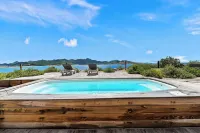Oceanfront amazing 2 BR Villa - 2 min from the beach - Swimmingpools