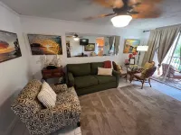 Spacious, Great Location. Close to Beaches!- 1 bedroom condo - Pool, WiFi, AC!