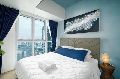 Blackjack Suite @ Uptown Parksuites T2 / 35th Flr