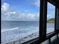 1BR/1BA New Oceanside Condo Hotels in Southside