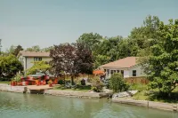 The Cedar House. Minutes from the lake, wineries and golf.  www.thecedarhouse.ca
