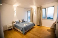 Villa Kyklamino - Einzigartige Villa mit Meerblick Hotels in Chloraka