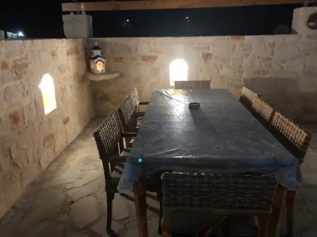 Spacious 3 bedroom Villa with private pool, patio and roof terrace.