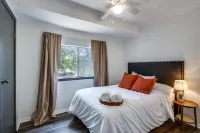 Private A-Frame w/Kayaks on Canal newly renovated