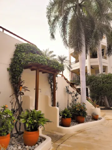 Huatulco beauty in Chahue Bay. Large family condo with ocean and mountain views