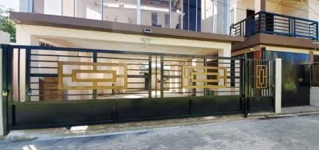 Modern & Homey Condo-Close to Centre+Fee parking