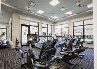 Resort Life Lakewood National  2 Golf Courses, Pools, Pickelball, Spa, and more! Hotels in Manatee County