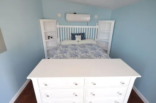 Luxury Romantic 'Studio by the Beach' Free WiFi, Central Air and Heat Hotels in Dennis Port