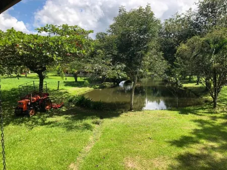 Finca el Refugio de Papito Отели рядом с достопримечательностью «Rotonda Florencia de San Carlos. PUNTO DE REFERENCIA.»