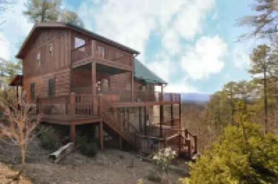 Antlers MountainLodge~ Beautiful Mountaintop Cabin in the Smoky Mountains