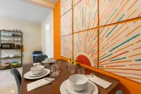 King Bed / Private Parking / 300mbps+ WiFi