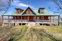 The Mountain Crest Cabin