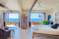 Villa Ventura 5 Star Luxury,Fully Staffed,Private Pool,Private Beach Hotels in 