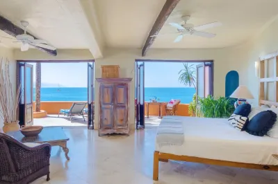 Villa Ventura 5 Star Luxury,Fully Staffed,Private Pool,Private Beach