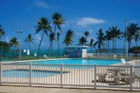Private Island 1BR Condo with Oceanview, Pool View, 500MB WiFi & A/C