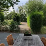 Beautiful detached house in an oasis of calm, close to beach and sea.