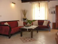 Luxurious villa with private private heated pool & spectacular views Hotels in Mylopotamos