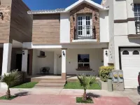 House in the Consulate!  호텔