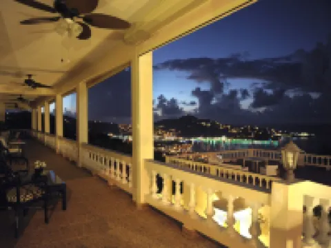 What else can I say but fantastic. There are only positives to this setting. Hotels in Northside