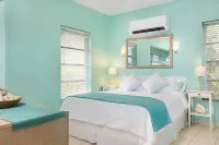 Dragon View  Cottage  for 2  | Dragon  Cay Resort, Mudjin Harbour