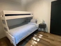 Heart of Downtown - Cottage Home - 10 min walk to the beach - Pet Friendly