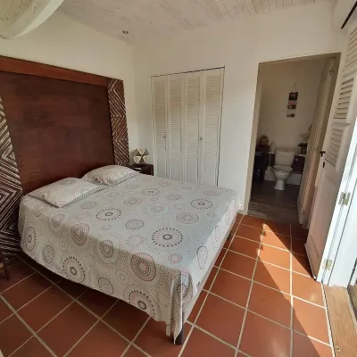 Villa Piscine Maracudja. Grande Terrasse et Jardin à 300 Mètres de la mer