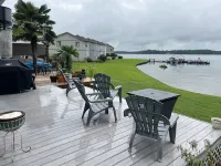 Martha’s Retreat-Amazing Lake Views with Hot Tub